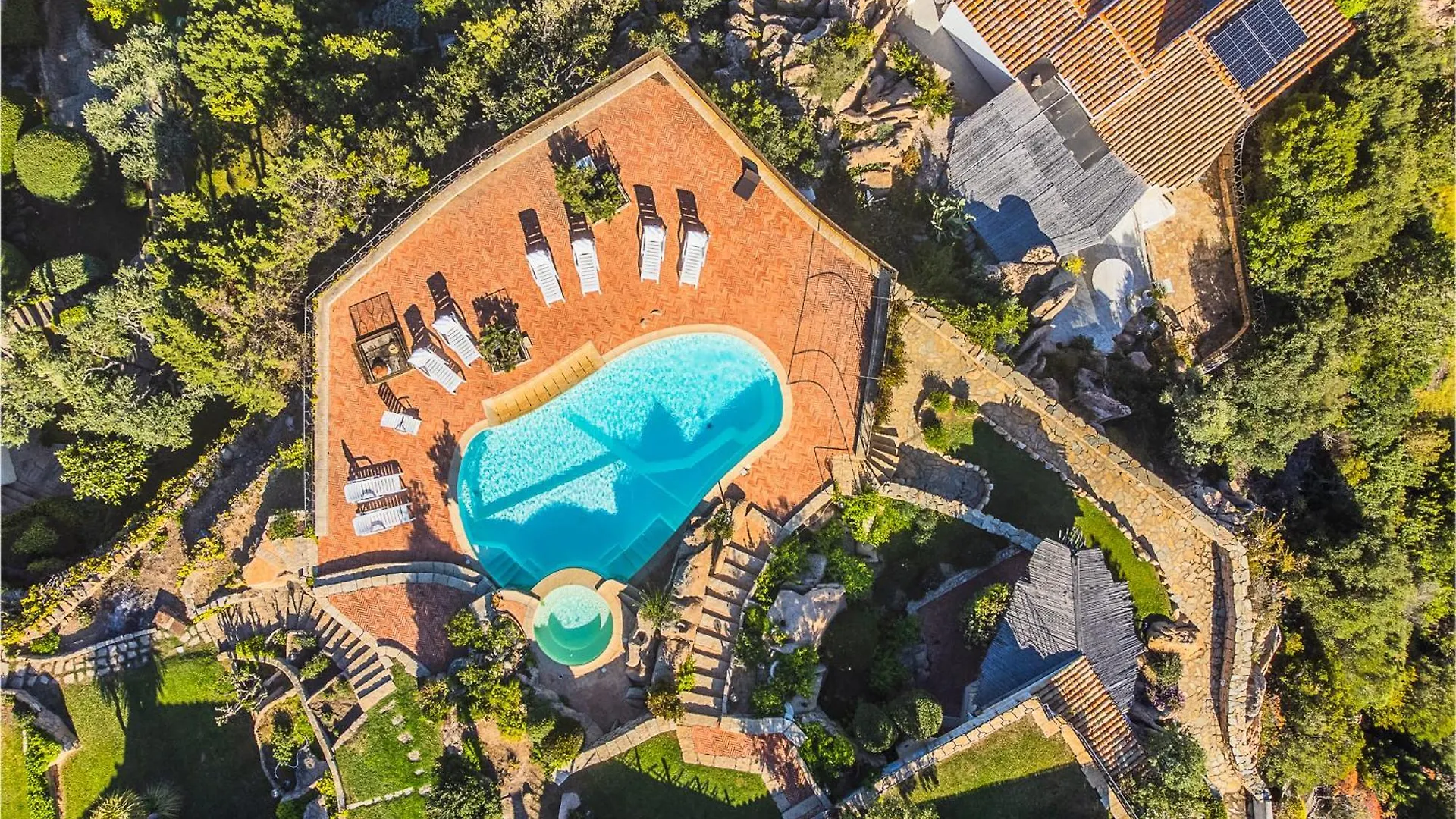 Sardinia Family Villas - Villa Carmen With Sea View And Pool ポルト・チェルボ